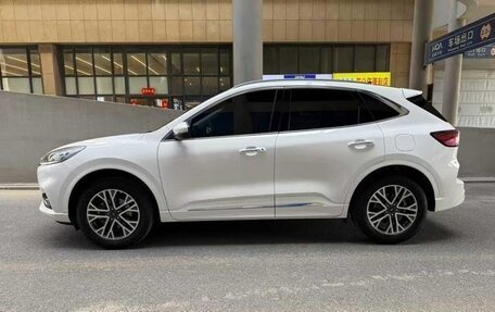 Ford Escape, 2021 год, 1 820 100 рублей, 4 фотография