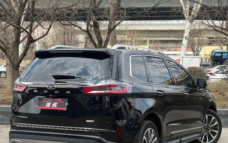 Ford Edge II рестайлинг, 2021 год, 2 400 000 рублей, 6 фотография