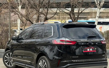 Ford Edge II рестайлинг, 2021 год, 2 400 000 рублей, 4 фотография
