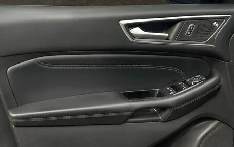 Ford Edge II рестайлинг, 2021 год, 2 400 000 рублей, 15 фотография