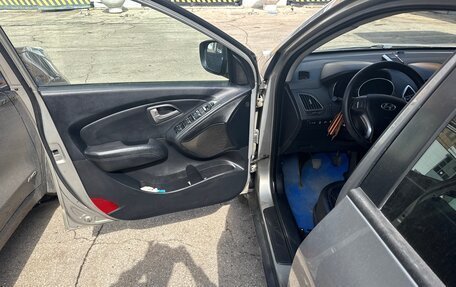 Hyundai ix35 I рестайлинг, 2010 год, 950 000 рублей, 11 фотография