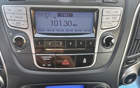 Hyundai ix35 I рестайлинг, 2010 год, 950 000 рублей, 12 фотография