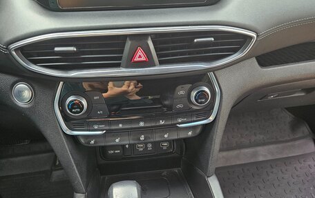 Hyundai Santa Fe IV, 2019 год, 3 000 000 рублей, 13 фотография
