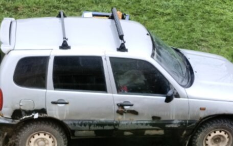 Chevrolet Niva I рестайлинг, 2004 год, 250 000 рублей, 2 фотография
