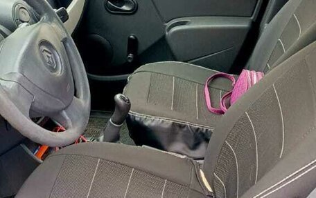 Renault Sandero I, 2014 год, 500 000 рублей, 2 фотография