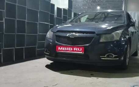 Chevrolet Cruze II, 2010 год, 650 000 рублей, 2 фотография