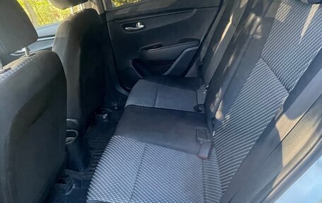 KIA Rio IV, 2018 год, 1 050 000 рублей, 13 фотография