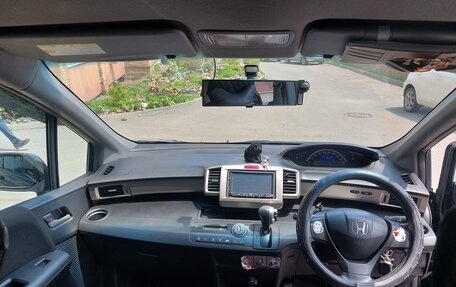 Honda Freed I, 2010 год, 915 000 рублей, 5 фотография