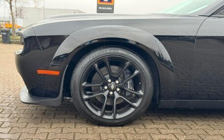 Dodge Challenger III рестайлинг 2, 2022 год, 9 440 000 рублей, 9 фотография