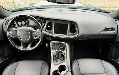 Dodge Challenger III рестайлинг 2, 2022 год, 9 440 000 рублей, 15 фотография