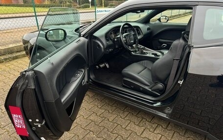 Dodge Challenger III рестайлинг 2, 2022 год, 9 440 000 рублей, 10 фотография