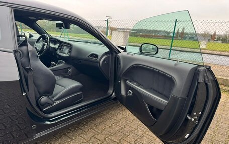 Dodge Challenger III рестайлинг 2, 2022 год, 9 440 000 рублей, 17 фотография