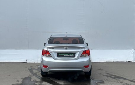Hyundai Solaris II рестайлинг, 2011 год, 715 000 рублей, 6 фотография