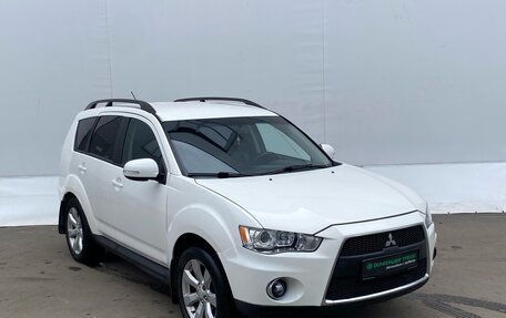 Mitsubishi Outlander III рестайлинг 3, 2012 год, 990 000 рублей, 3 фотография