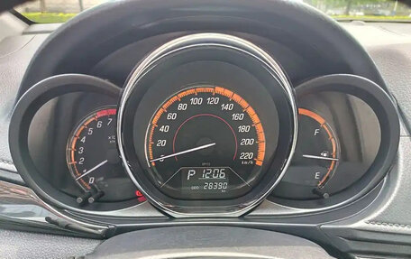 Toyota Yaris XP150 рестайлинг, 2022 год, 1 167 000 рублей, 13 фотография