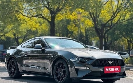 Ford Mustang VI рестайлинг, 2020 год, 2 140 100 рублей, 2 фотография