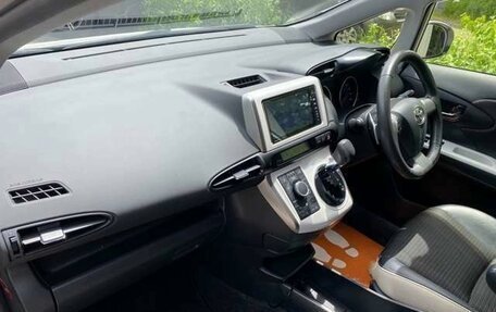 Toyota Wish II, 2017 год, 1 434 000 рублей, 11 фотография