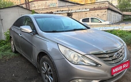 Hyundai Sonata VI, 2012 год, 1 050 000 рублей, 3 фотография