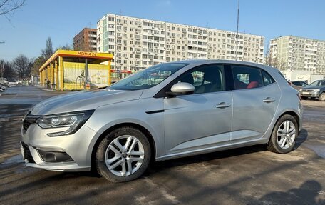 Renault Megane IV, 2018 год, 1 550 000 рублей, 2 фотография