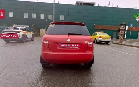 Skoda Fabia II, 2009 год, 500 000 рублей, 2 фотография