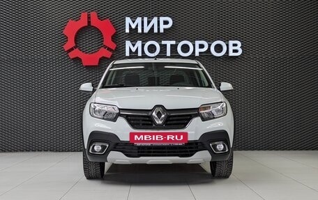 Renault Logan II, 2019 год, 870 000 рублей, 2 фотография