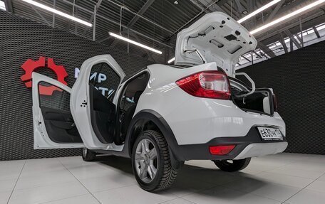 Renault Logan II, 2019 год, 870 000 рублей, 10 фотография