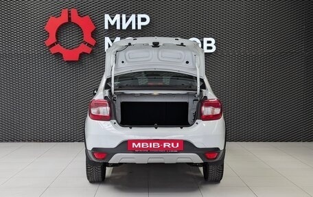 Renault Logan II, 2019 год, 870 000 рублей, 9 фотография