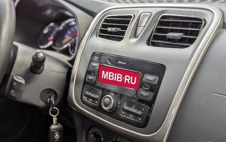 Renault Logan II, 2019 год, 870 000 рублей, 31 фотография