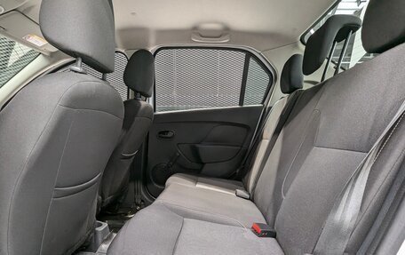 Renault Logan II, 2019 год, 870 000 рублей, 34 фотография