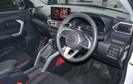 Toyota Raize I, 2022 год, 1 247 000 рублей, 10 фотография