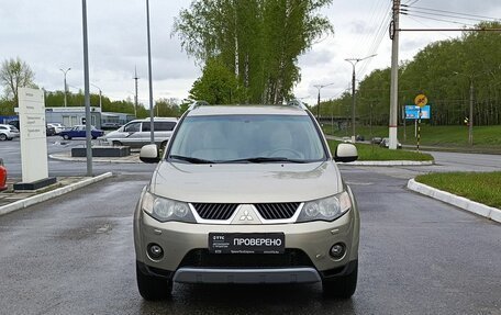 Mitsubishi Outlander III рестайлинг 3, 2008 год, 1 050 000 рублей, 2 фотография