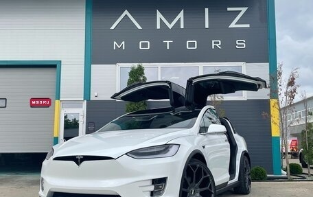 Tesla Model X I, 2018 год, 5 600 000 рублей, 1 фотография