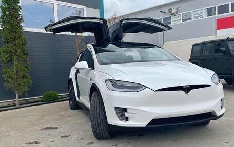 Tesla Model X I, 2018 год, 5 600 000 рублей, 3 фотография