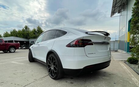 Tesla Model X I, 2018 год, 5 600 000 рублей, 10 фотография