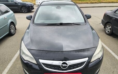 Opel Astra J, 2010 год, 590 000 рублей, 2 фотография