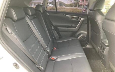Toyota RAV4, 2022 год, 2 169 000 рублей, 14 фотография