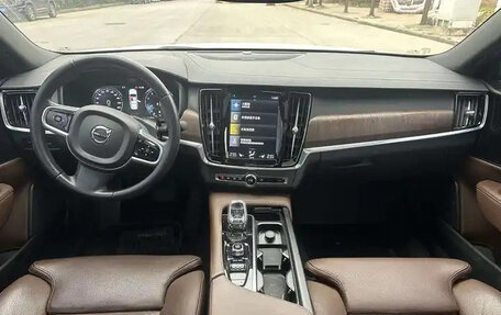 Volvo S90 II рестайлинг, 2021 год, 2 900 977 рублей, 9 фотография