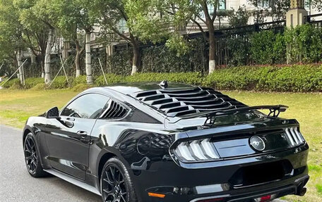 Ford Mustang VI рестайлинг, 2020 год, 2 800 000 рублей, 3 фотография