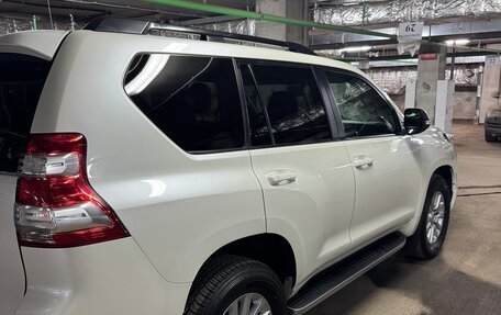 Toyota Land Cruiser Prado 150 рестайлинг 2, 2016 год, 3 850 000 рублей, 2 фотография