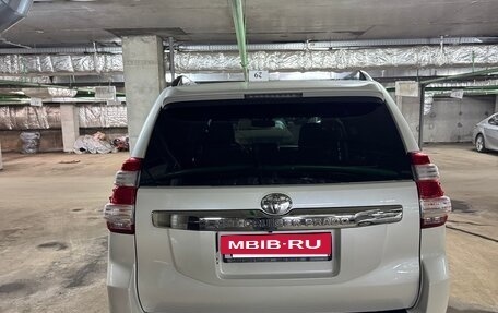 Toyota Land Cruiser Prado 150 рестайлинг 2, 2016 год, 3 850 000 рублей, 4 фотография