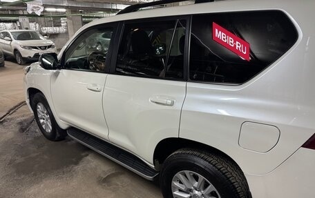 Toyota Land Cruiser Prado 150 рестайлинг 2, 2016 год, 3 850 000 рублей, 21 фотография