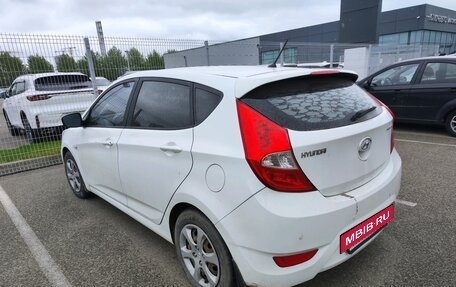 Hyundai Solaris II рестайлинг, 2013 год, 880 000 рублей, 4 фотография