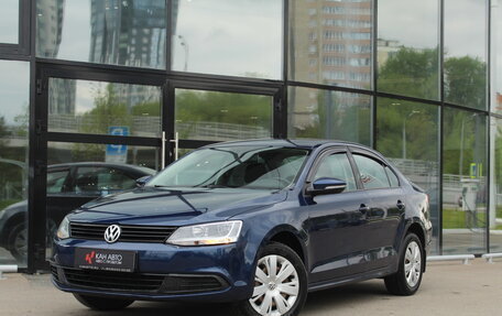 Volkswagen Jetta VI, 2013 год, 960 000 рублей, 1 фотография