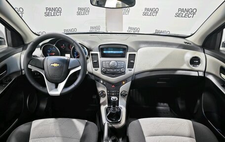 Chevrolet Cruze II, 2012 год, 700 000 рублей, 24 фотография