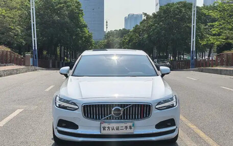 Volvo S90 II рестайлинг, 2021 год, 2 850 007 рублей, 2 фотография