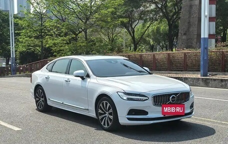 Volvo S90 II рестайлинг, 2021 год, 2 850 007 рублей, 3 фотография