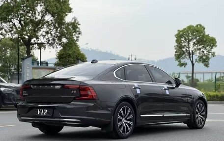 Volvo S90 II рестайлинг, 2021 год, 2 900 000 рублей, 7 фотография