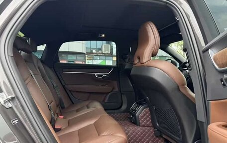 Volvo S90 II рестайлинг, 2021 год, 2 900 000 рублей, 13 фотография