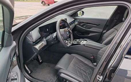 BMW 5 серия, 2024 год, 7 370 000 рублей, 10 фотография