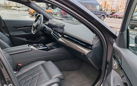 BMW 5 серия, 2024 год, 7 370 000 рублей, 17 фотография